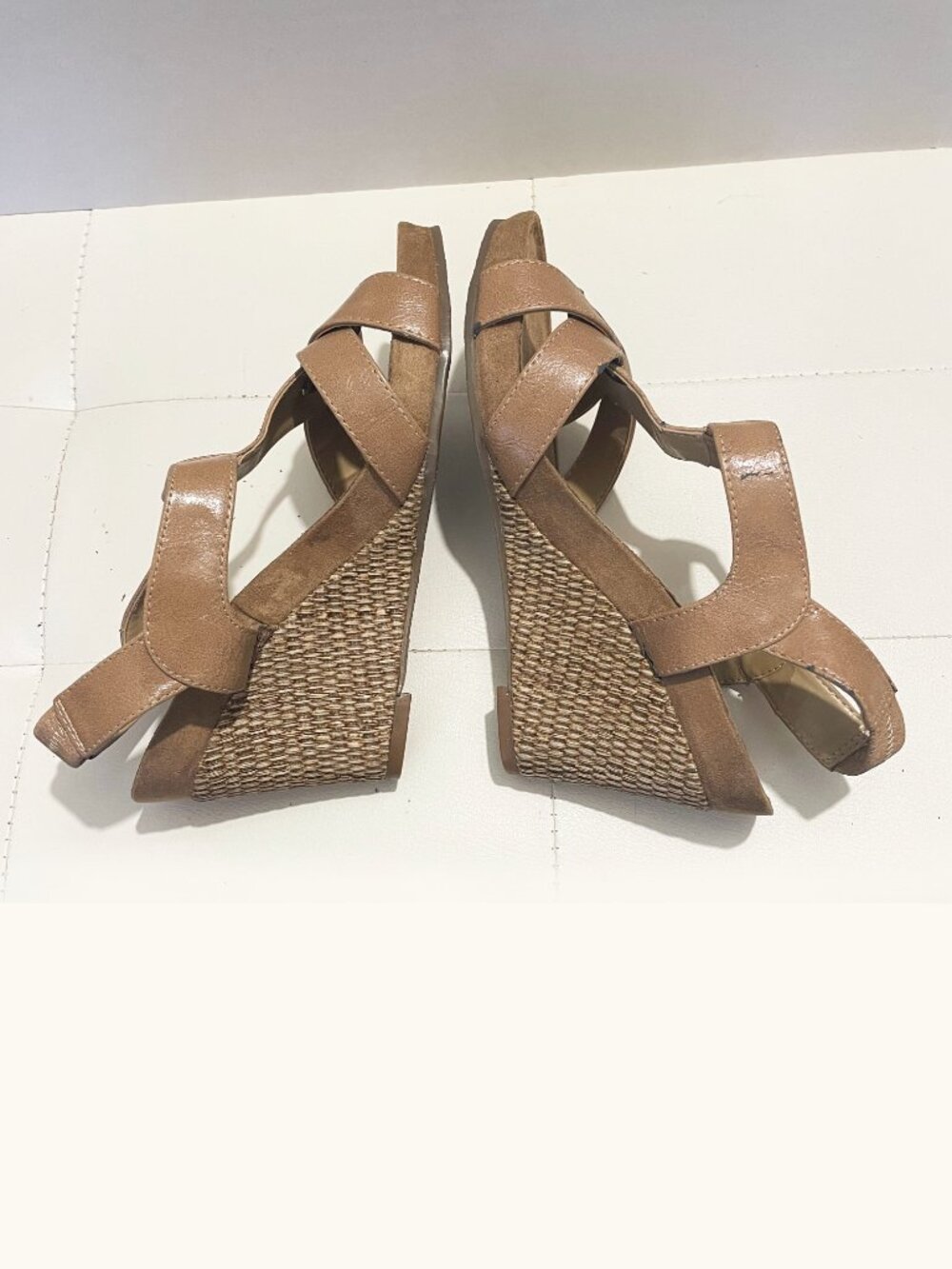A2 by Aerosoles Tan Strappy Espadrille Wedge Comfy Open Toe Sandals Size 8.5M - Picture 10 of 11